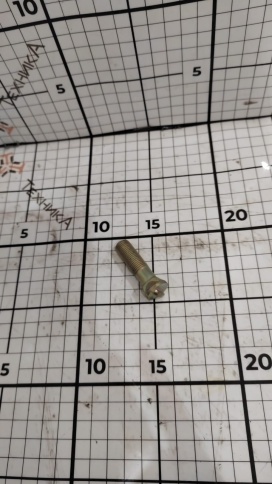 Болт КЗК 0104608 (бичей барабана) фото 1