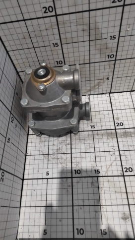 Клапан двухпроводный управления тормозами прицепа 100-3522010 фото 1