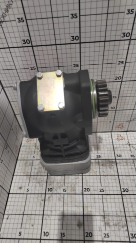 Компрессор 1 цилиндр.моноблочный АМ.3509015-11 ЯМЗ840.К700,К744, К703М.МЗКТ 350 (340 КУБ.см510Л) фото 1