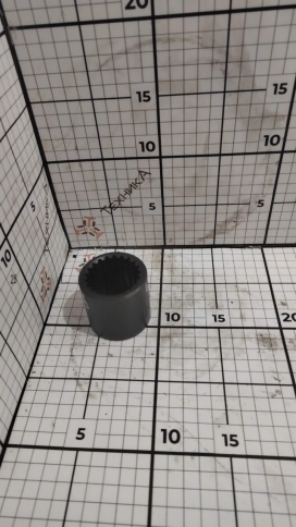 Втулка 250 6010-17.01.026 (распорная вала ведущего КПП, редукторная чась) фото 1