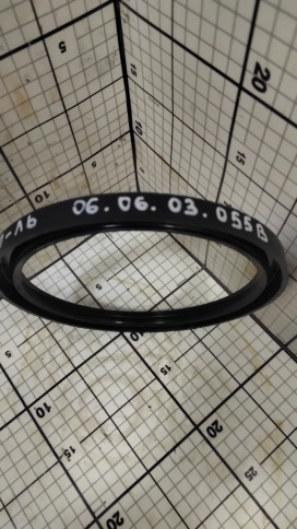 Уплотнитель 06.06.03.055В Т-400 фото 1