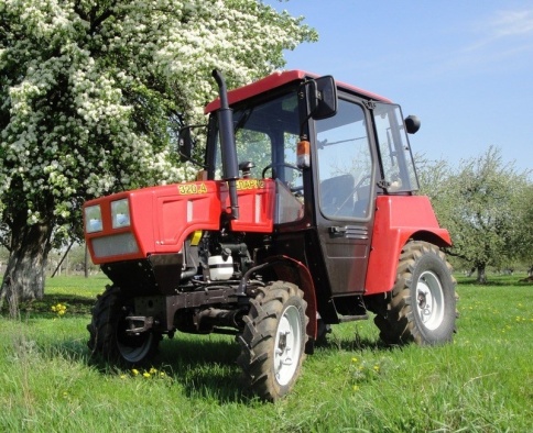 Беларус 320.4 фото 2