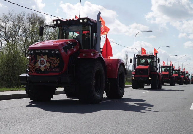 Парад «Кировцев» в честь Дня Победы