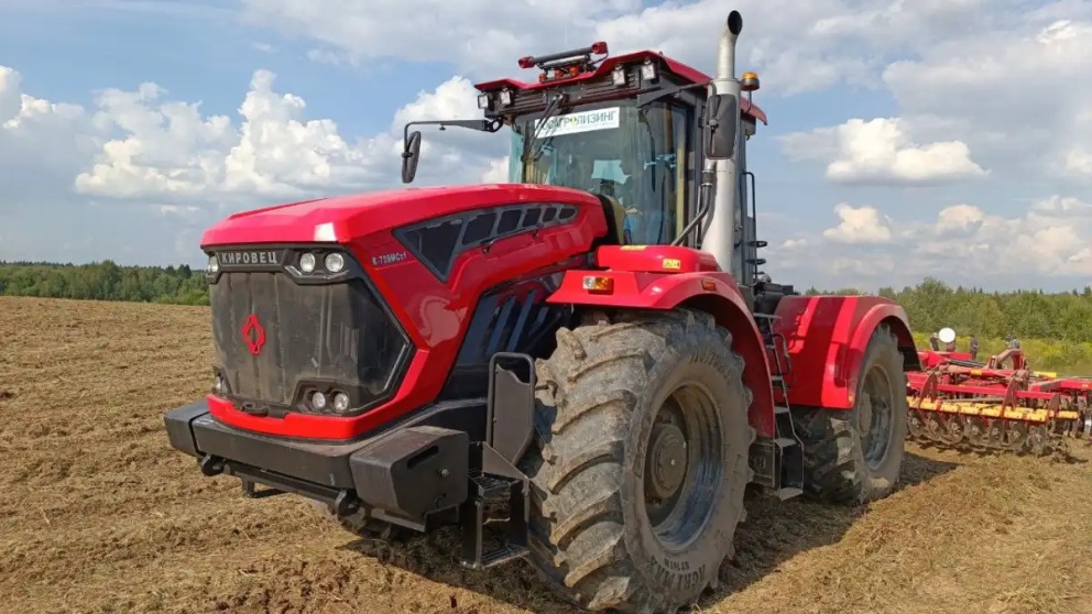 День киберполя – КИРОВЕЦ-АГРОПИЛОТ: меняем сознание, слышим потребителя — Серебряков